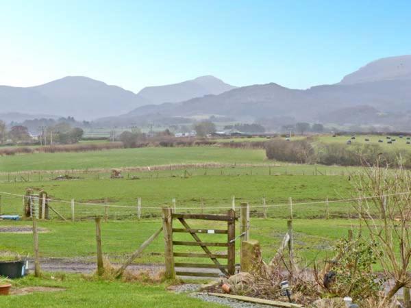 Gable View Villa Drigg Bagian luar foto