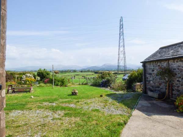 Gable View Villa Drigg Bagian luar foto
